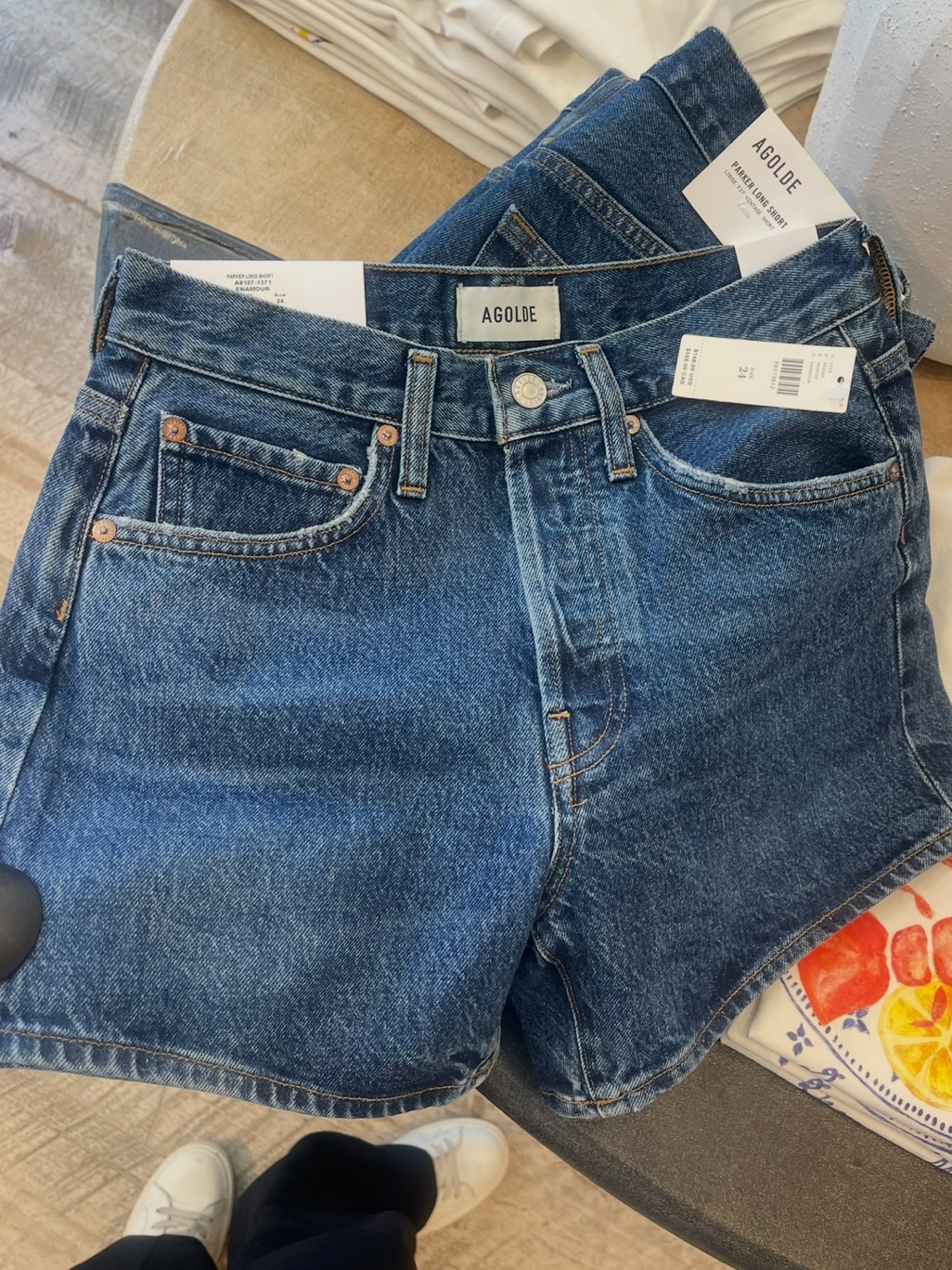 Nwot Agolde Parker Long Shorts In Enamour